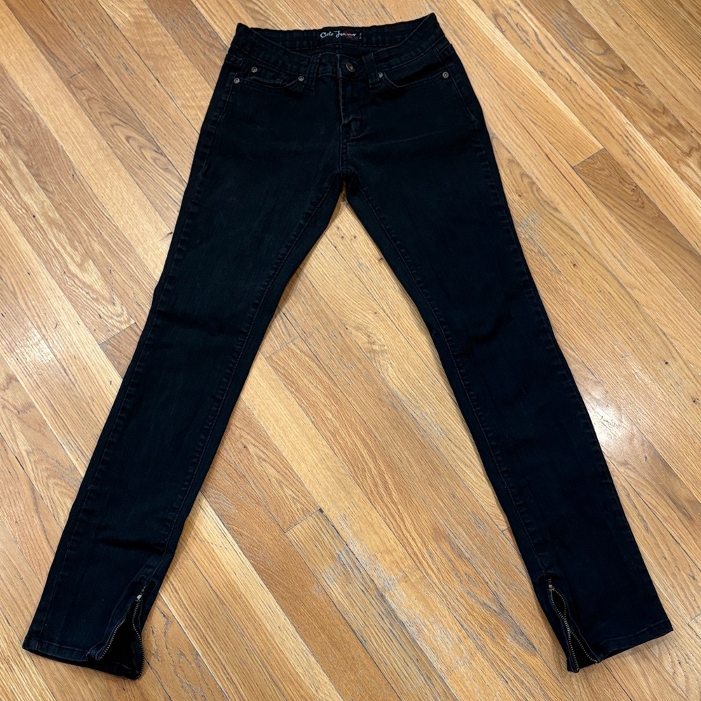 Chic Black Skinny Jeans for Jr.s cute zipper at the ankles - Picture 2 of 8